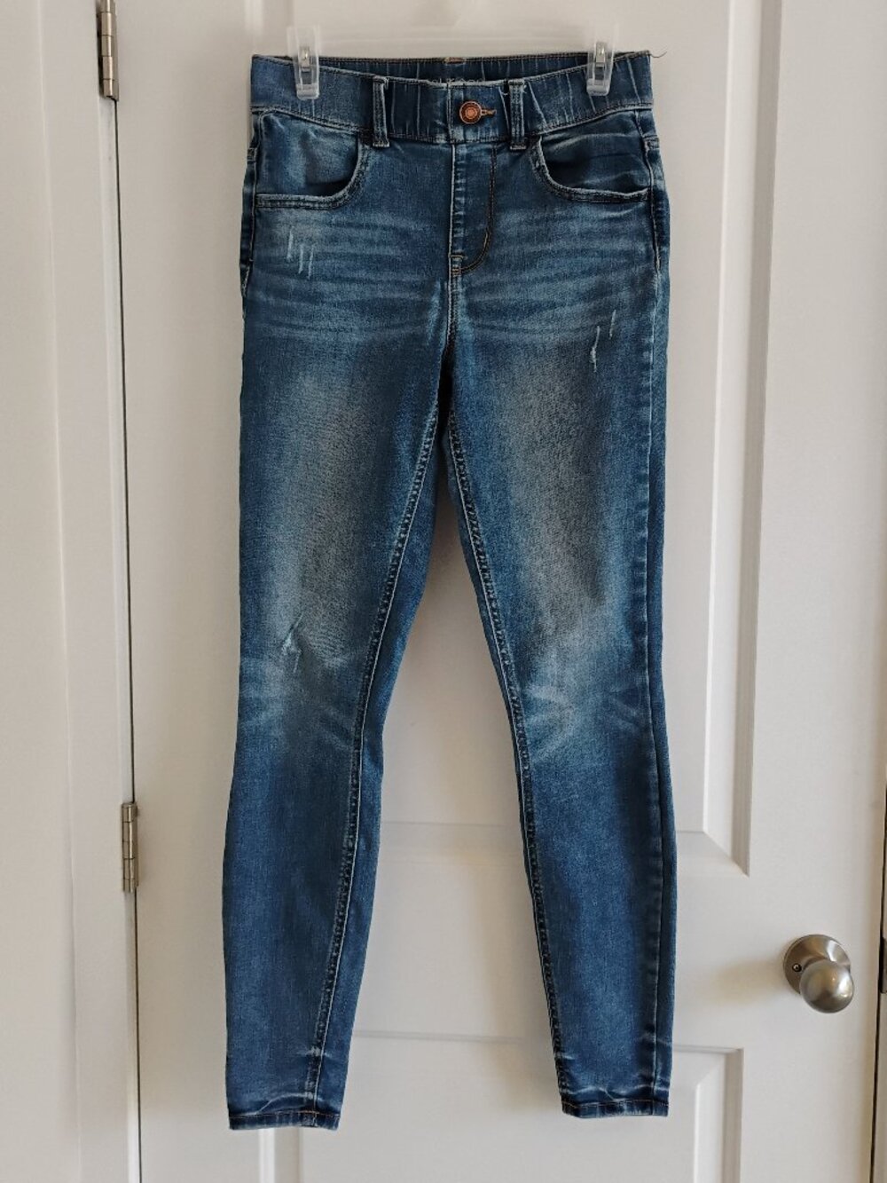 Maurices Lightly Distressed Super High Rise Jeggings Size XS Long